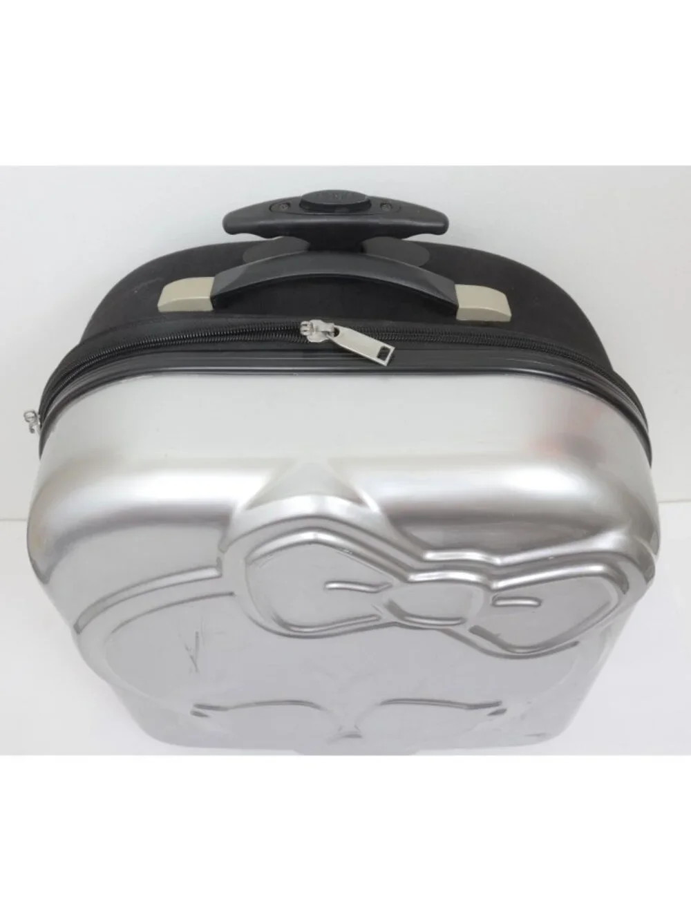 Monster High Skullette Rolling Hardcase Luggage Case Silver Travel Doll Case